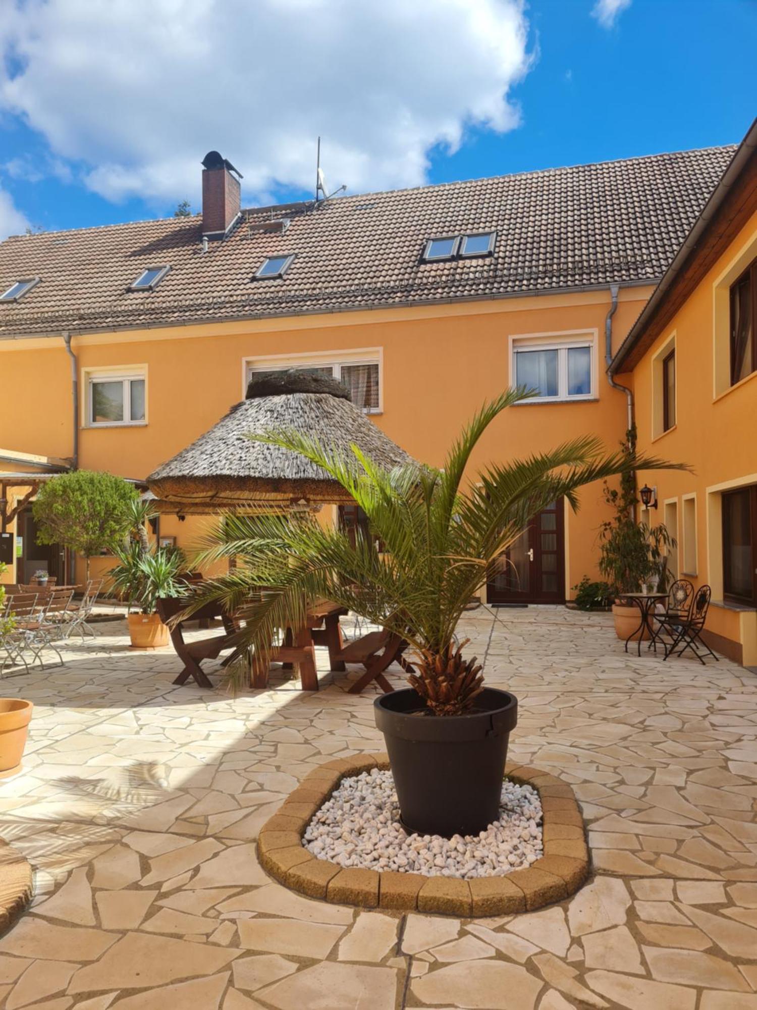 Pension Cubana Rothenburg ob der Tauber Buitenkant foto