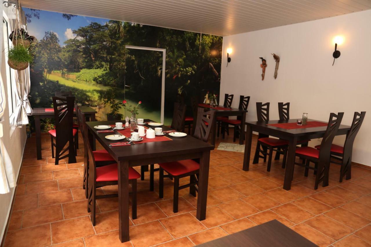Pension Cubana Rothenburg ob der Tauber Buitenkant foto